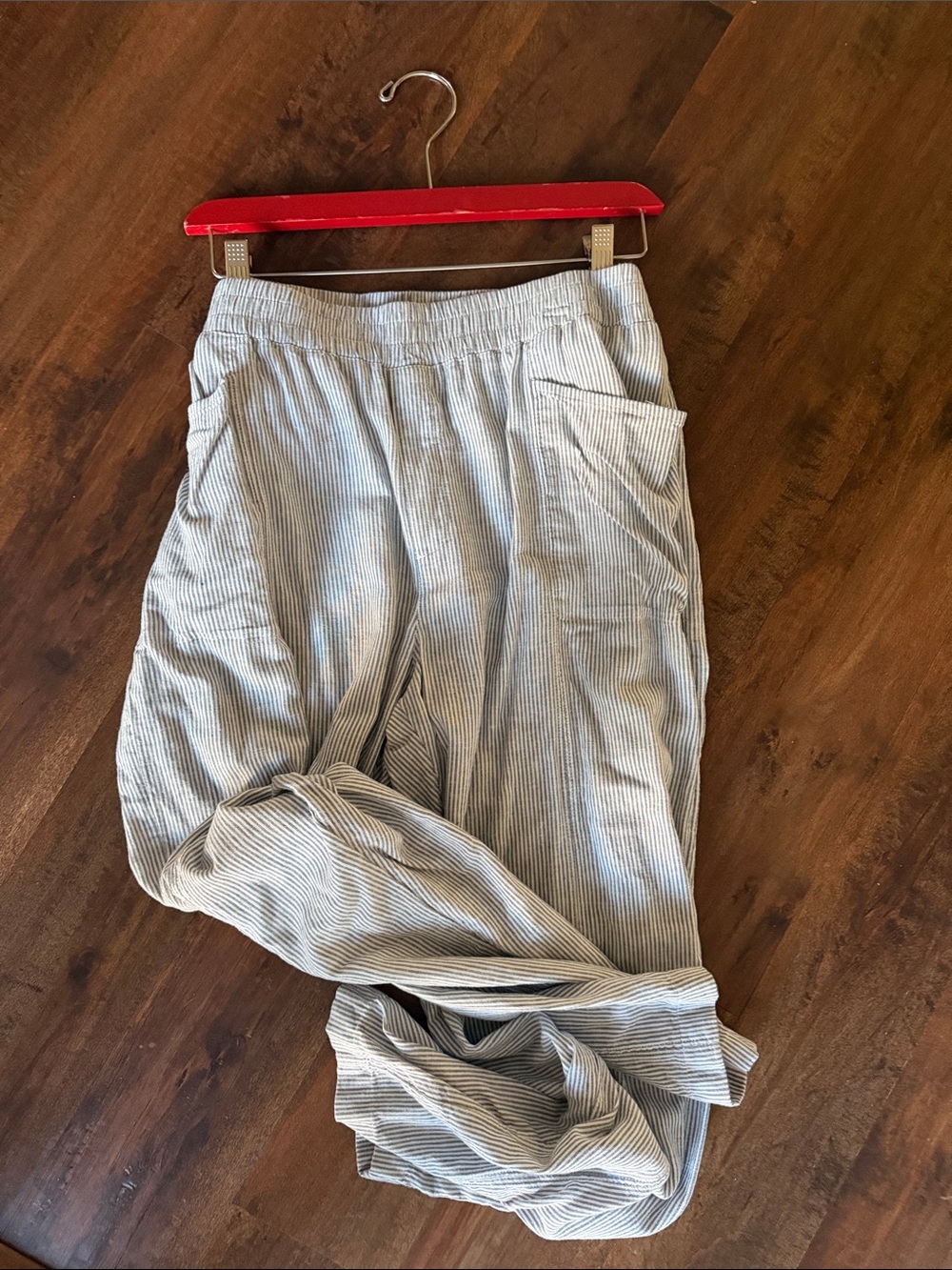 Caslon Lightweight Striped Trousers in Cream and Gray